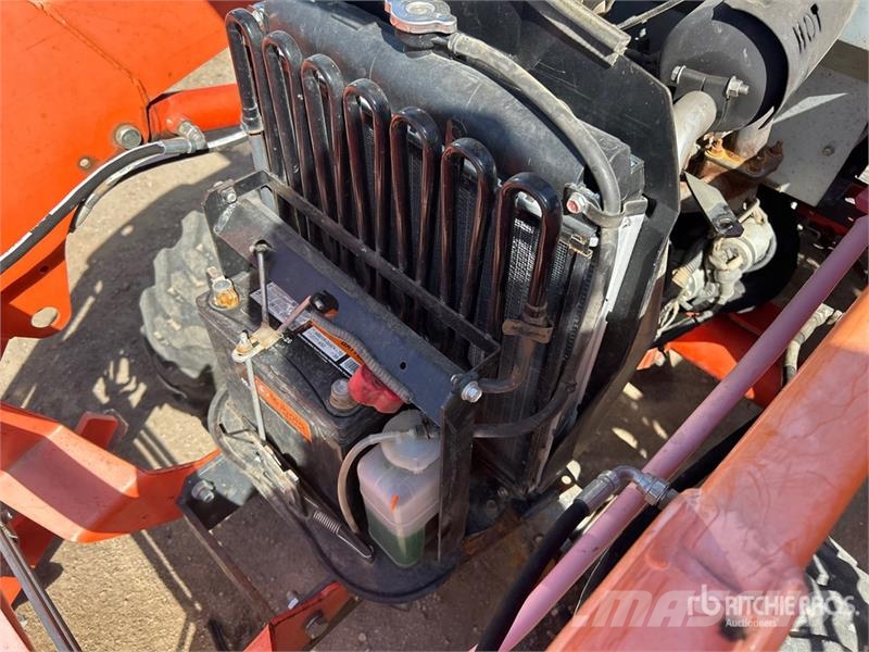 Kubota L3901 HST 4WD Utility Tractor Tractores compactos