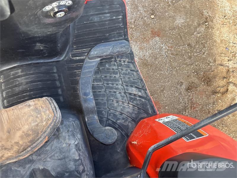 Kubota L3901 HST 4WD Utility Tractor Tractoare compacte