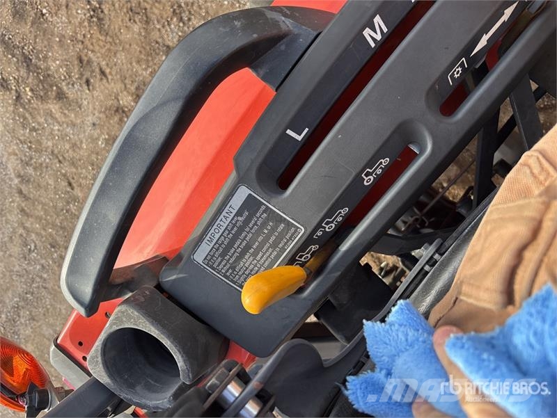 Kubota L3901 HST 4WD Utility Tractor Tractoare compacte