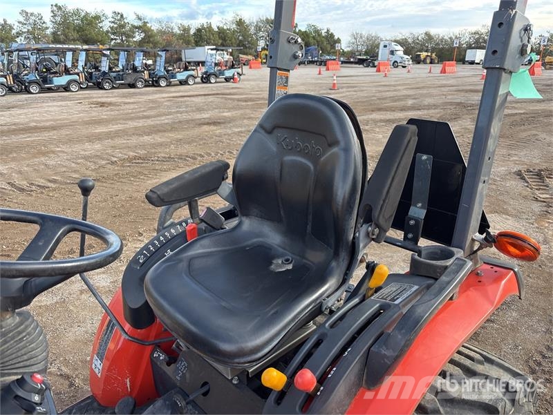 Kubota L3901 HST 4WD Utility Tractor Tractoare compacte