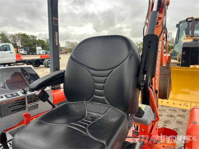 Kubota L47 4x4 Backhoe Loader لوادر ذات جرافات عكسية