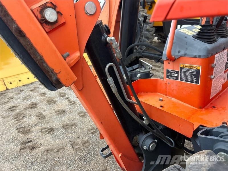 Kubota L47 4x4 Backhoe Loader لوادر ذات جرافات عكسية