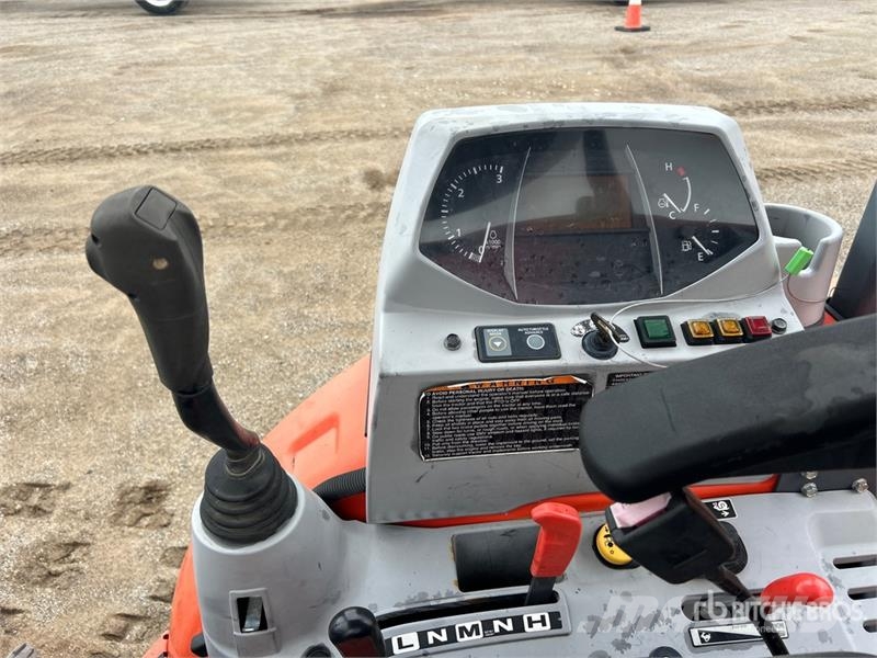 Kubota L47 4x4 Backhoe Loader لوادر ذات جرافات عكسية
