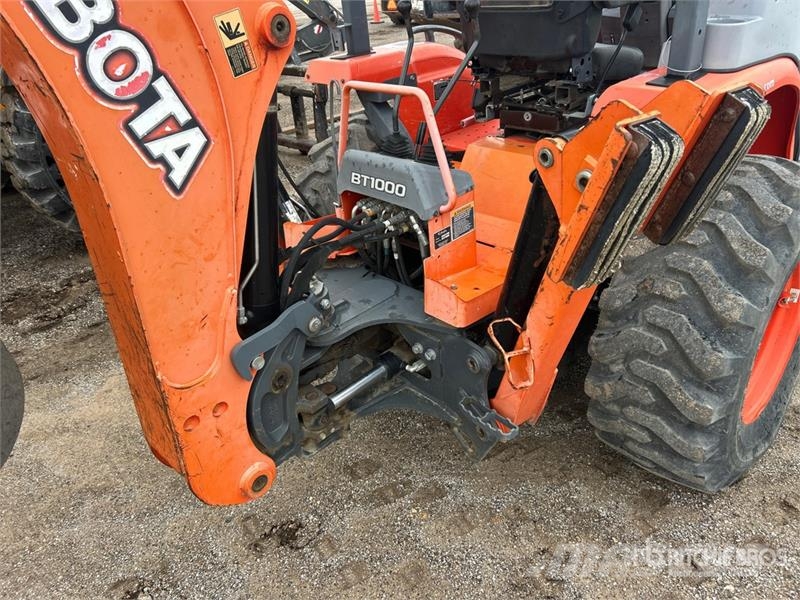 Kubota L47 4x4 Backhoe Loader لوادر ذات جرافات عكسية