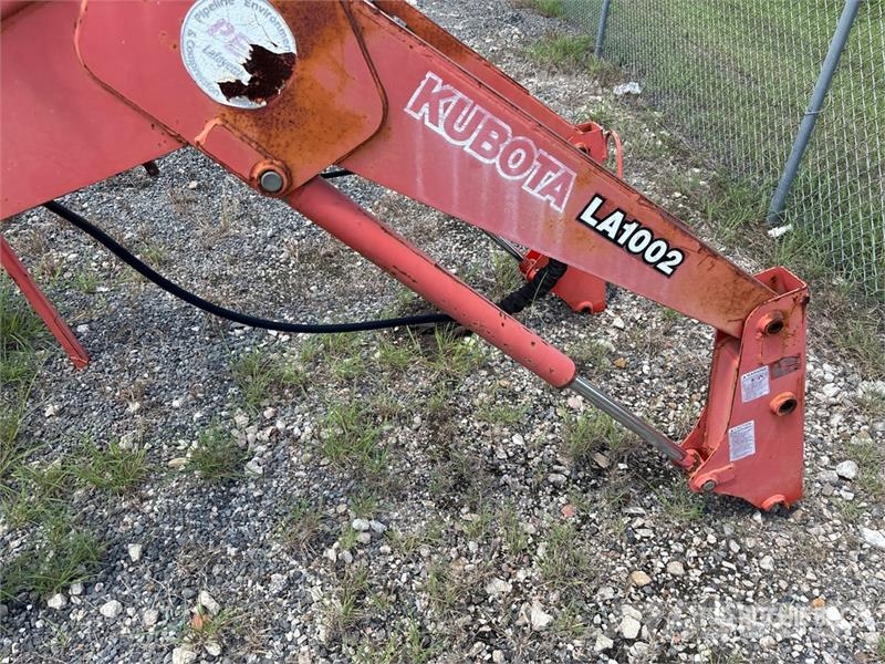Kubota LA1002 72 in Front Loader Attachment 前装载配件