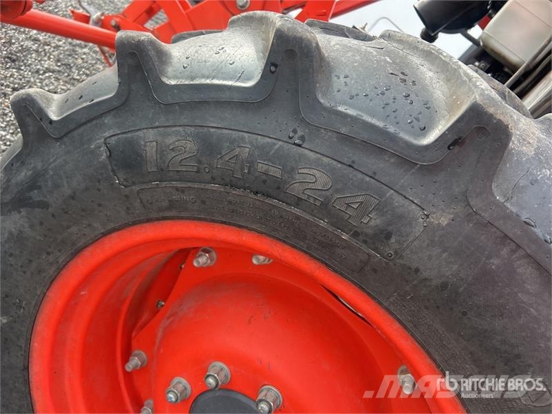 Kubota M5-111D Traktory