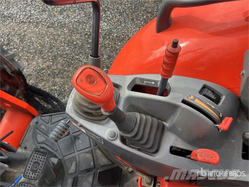 Kubota M5-111D Traktory
