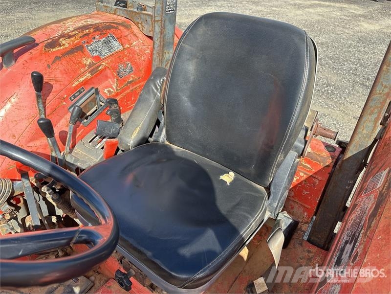 Kubota M7040HD-1 4WD Tractor Traktorok