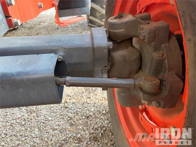 Kubota M9960D Traktori