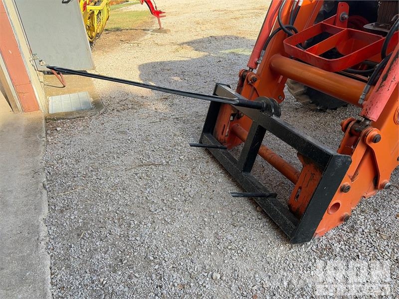 Kubota M9960D Traktori