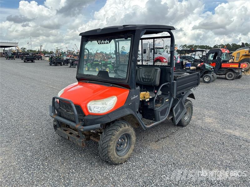 Kubota RTV-X900 ماكينات منفعة عامة
