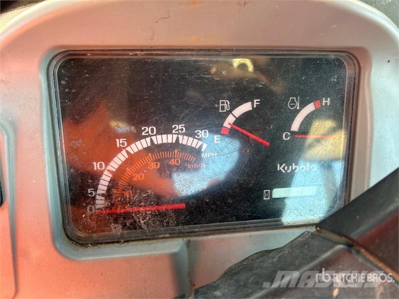 Kubota RTV1100 Pomožni stroji