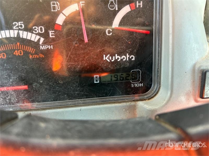 Kubota RTV1100 Pomožni stroji