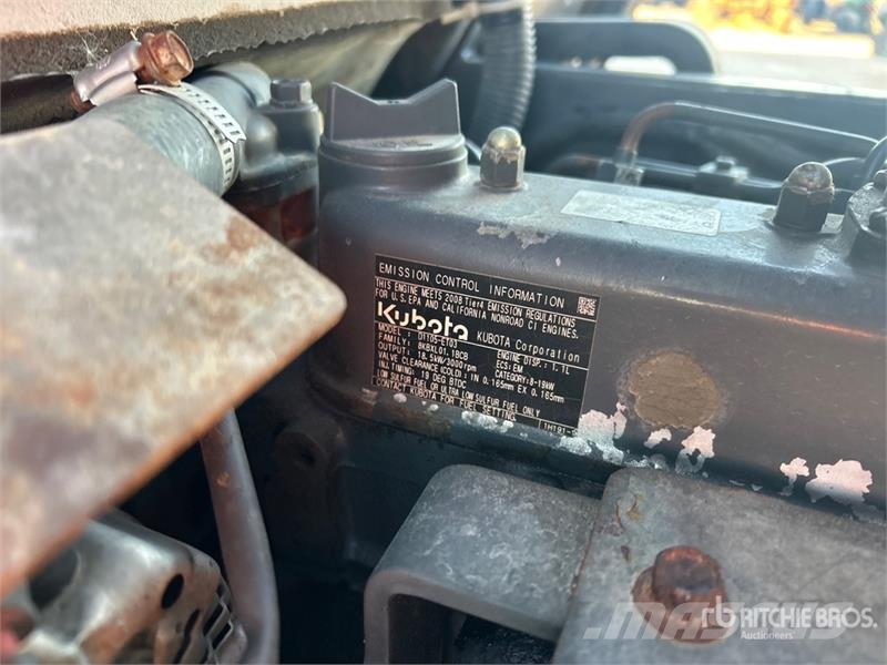 Kubota RTV1100 Pomožni stroji