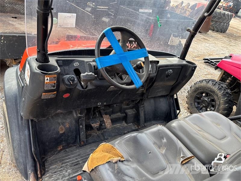 Kubota RTVX1140WH 4x2 Utility Vehicle ماكينات منفعة عامة