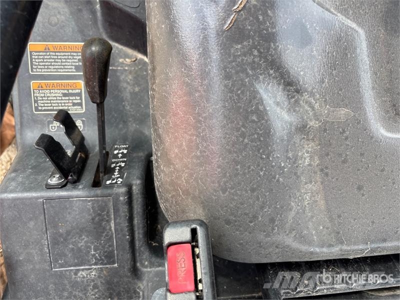 Kubota RTVX1140WH 4x2 Utility Vehicle ماكينات منفعة عامة