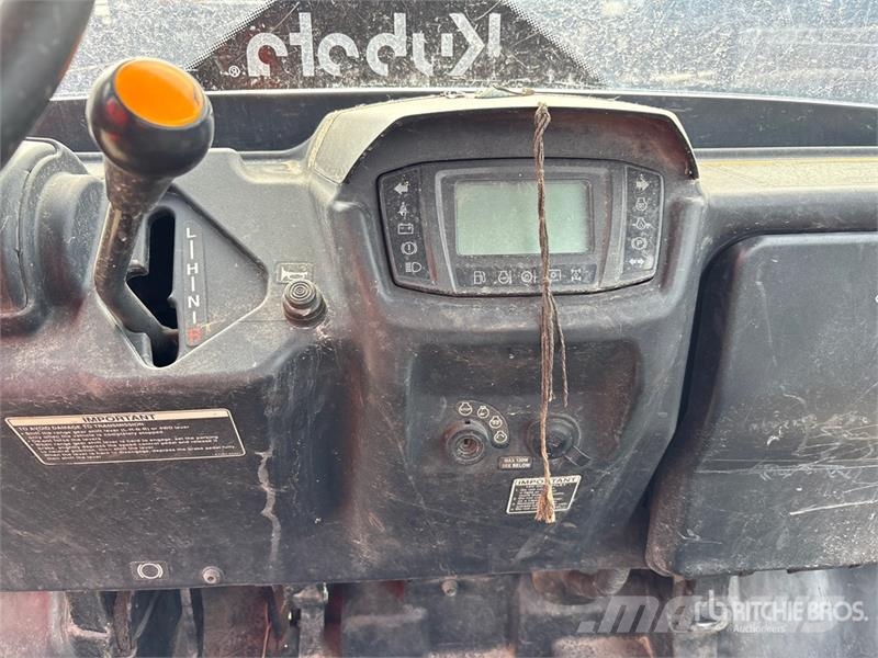 Kubota RTVX1140WH 4x2 Utility Vehicle ماكينات منفعة عامة