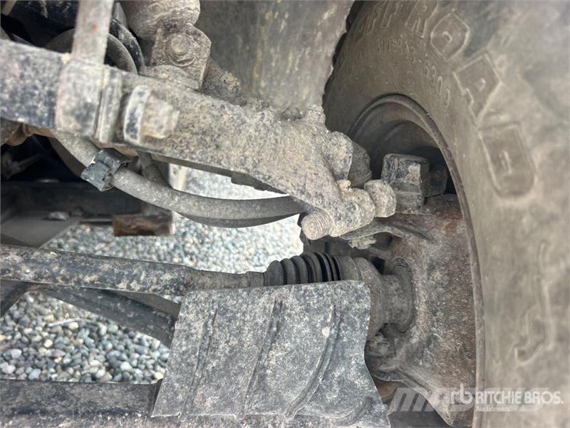 Kubota RYV-X1140 4x4 Utility Vehicle ماكينات منفعة عامة