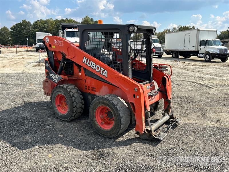 Kubota SSV75 Lietoti riteņu kompaktiekrāvēji