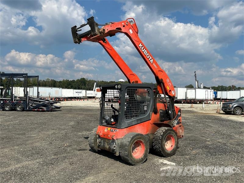 Kubota SSV75 Lietoti riteņu kompaktiekrāvēji
