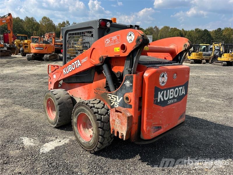 Kubota SSV75 Lietoti riteņu kompaktiekrāvēji