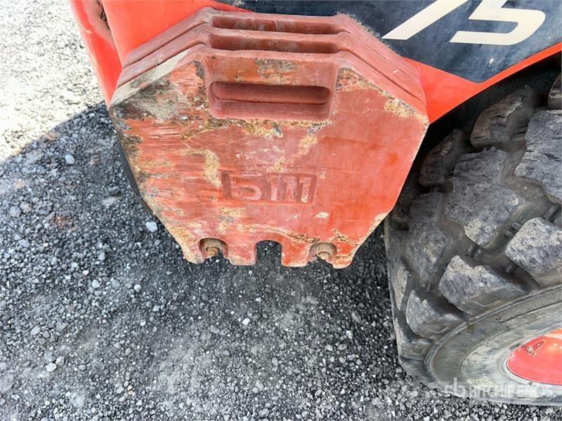 Kubota SSV75 Lietoti riteņu kompaktiekrāvēji