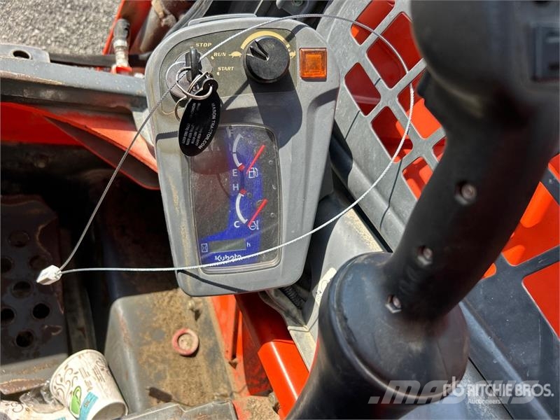Kubota SSV75 Lietoti riteņu kompaktiekrāvēji