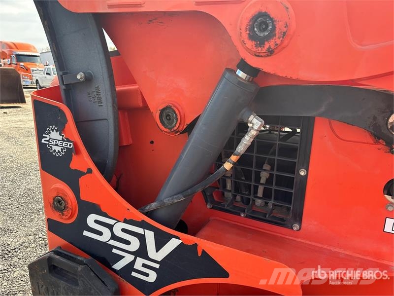 Kubota SSV75 Kompaktlader