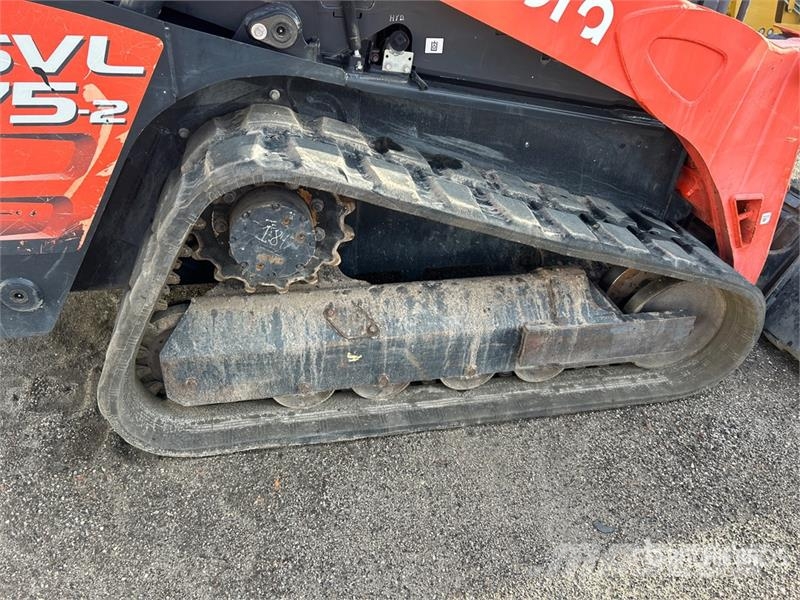 Kubota SVL75-2 لوادر انزلاقية التوجيه