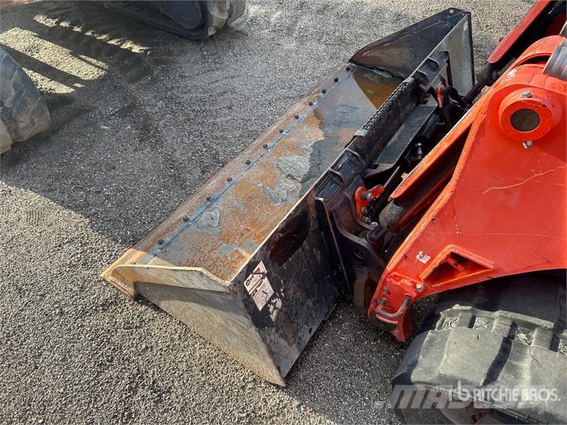 Kubota SVL75-2 لوادر انزلاقية التوجيه