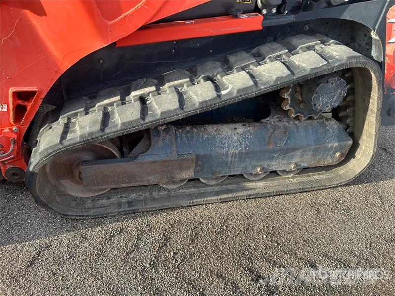Kubota SVL75-2 لوادر انزلاقية التوجيه