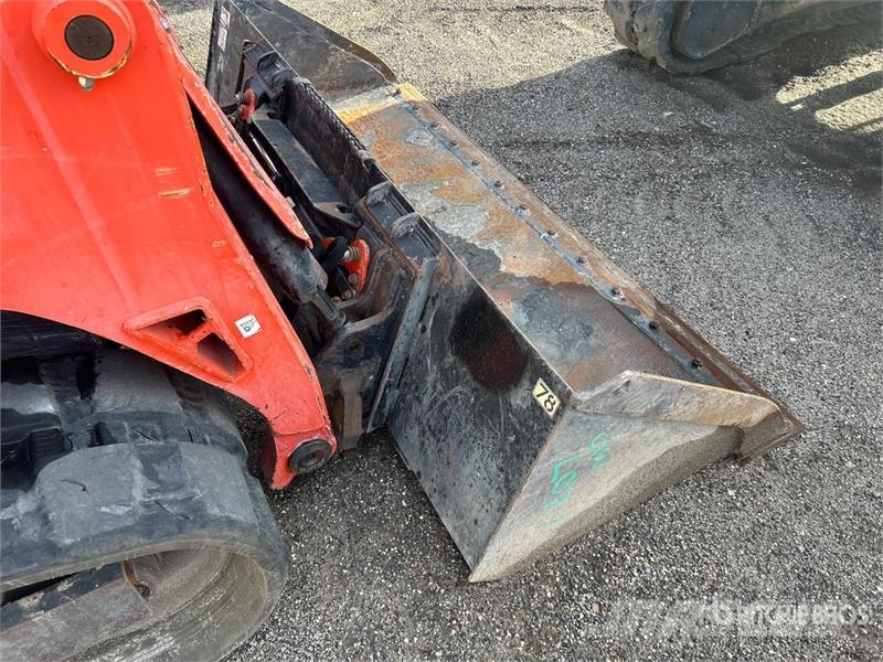 Kubota SVL75-2 لوادر انزلاقية التوجيه