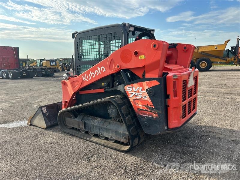 Kubota SVL75-2 لوادر انزلاقية التوجيه