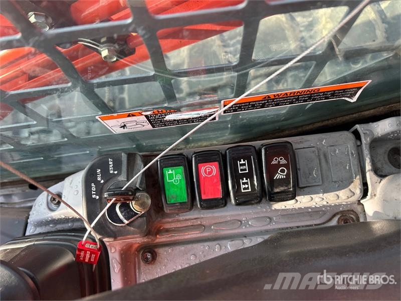 Kubota SVL75-2 لوادر انزلاقية التوجيه