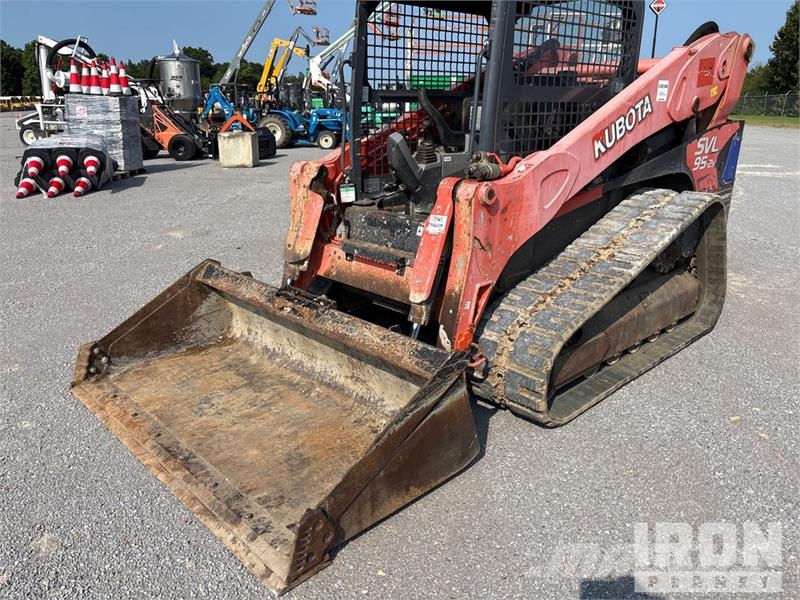 Kubota SVL95-2 Compact Track Loader Skid steer mini utovarivači