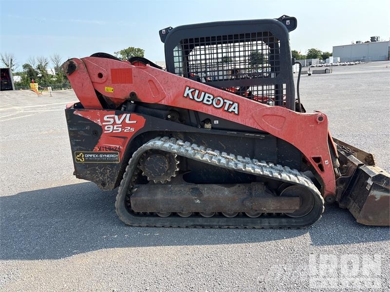 Kubota SVL95-2 Compact Track Loader Skid steer mini utovarivači