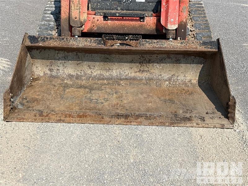 Kubota SVL95-2 Compact Track Loader Skid steer mini utovarivači
