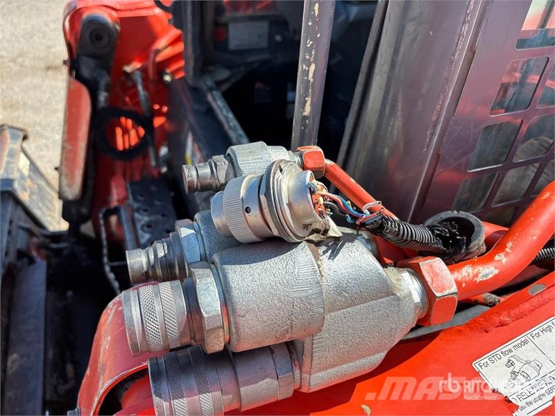 Kubota SVL95-2S Two-Speed Compact Track Loader Skid steer mini nakladalci