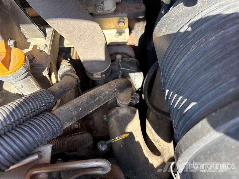 Kubota SVL95-2S Two-Speed Compact Track Loader Skid steer mini nakladalci