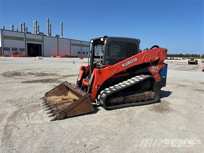 Kubota SVL95-2S Two-Speed Compact Track Loader Skid steer mini nakladalci