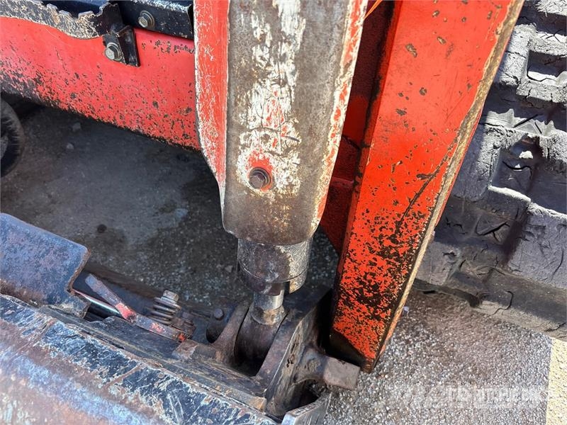 Kubota SVL95-2S Two-Speed Compact Track Loader Skid steer mini nakladalci
