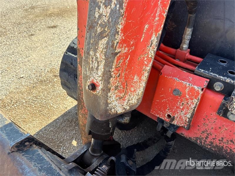 Kubota SVL95-2S Two-Speed Compact Track Loader Skid steer mini nakladalci