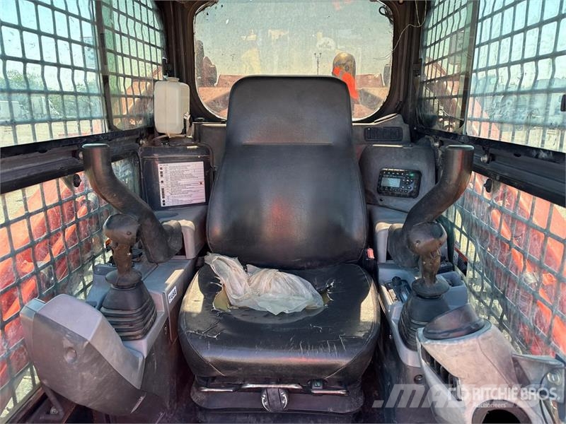 Kubota SVL95-2S Two-Speed Compact Track Loader Skid steer mini nakladalci