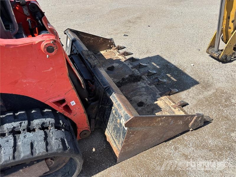 Kubota SVL95-2S Two-Speed Compact Track Loader Skid steer mini nakladalci