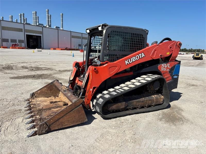 Kubota SVL95-2S Two-Speed Compact Track Loader Skid steer mini nakladalci
