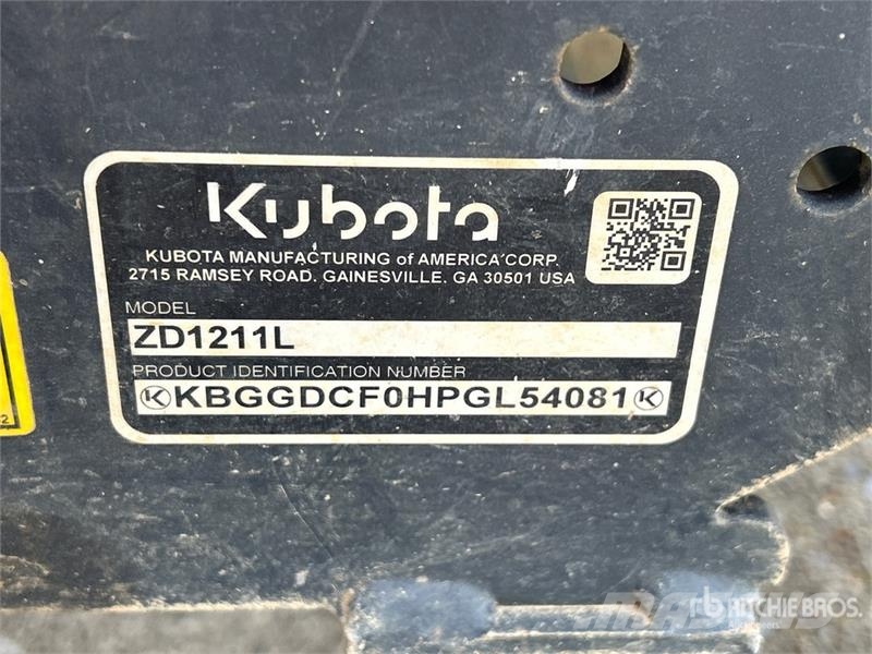 Kubota ZD12 Zero-Turn Lawn Mower Самохідні газонокосарки