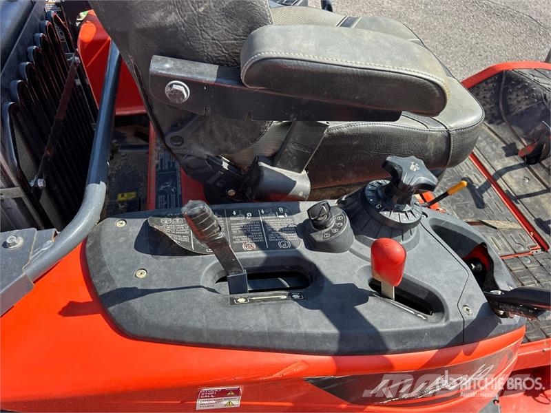 Kubota ZD12 Zero-Turn Lawn Mower Самохідні газонокосарки