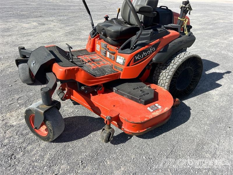 Kubota ZD1211 ركوب الحشائش