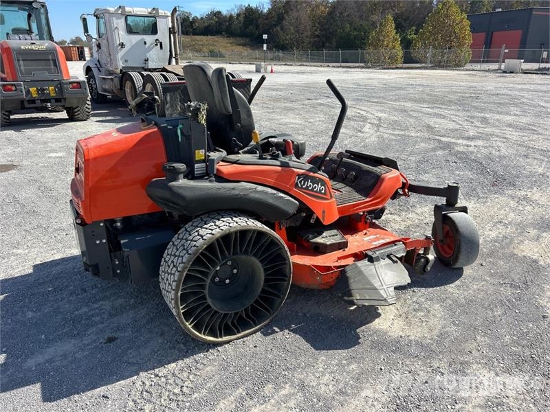 Kubota ZD1211 ركوب الحشائش