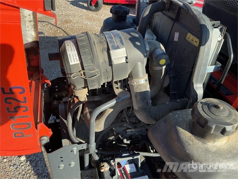 Kubota ZD323 Traktorske kosilice